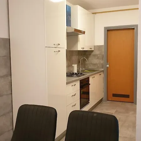 Valcane Apartman *