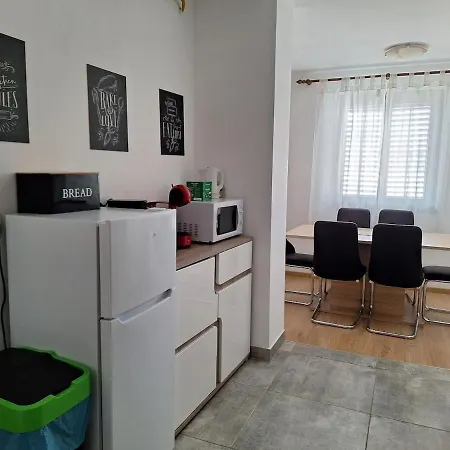 Valcane Apartman *